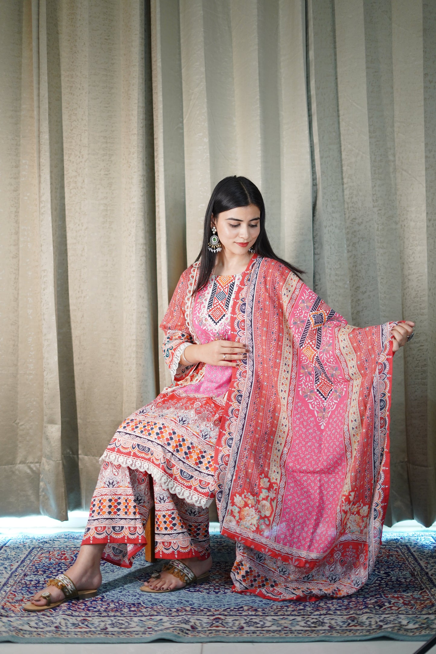 Saundarya pink printed suit set