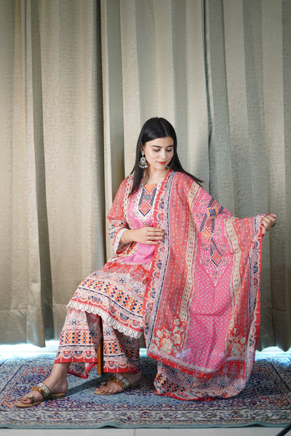 Saundarya pink printed suit set